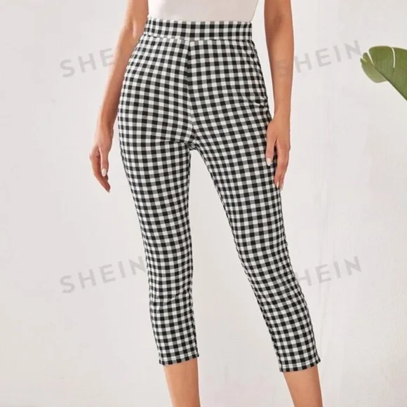 NWOT High-Waisted Black and White Gingham Capris - Picture 3 of 5